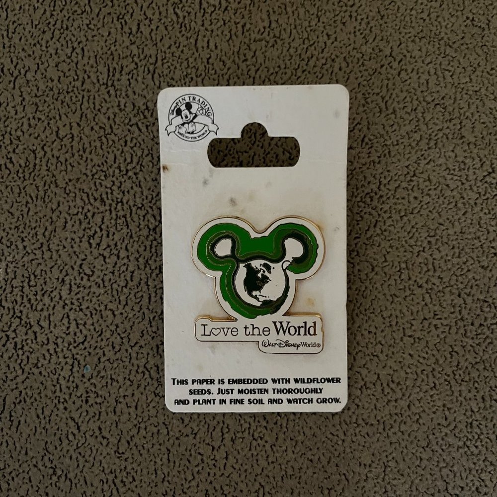 Disney Love the World Pin (NWT)